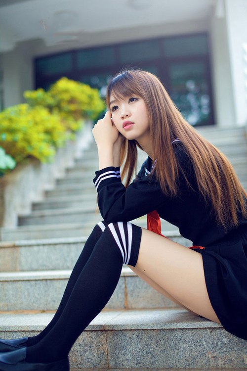 拜仁慕尼黑主场2-0战胜弗赖堡,继续领跑德甲,拜仁慕尼黑场地