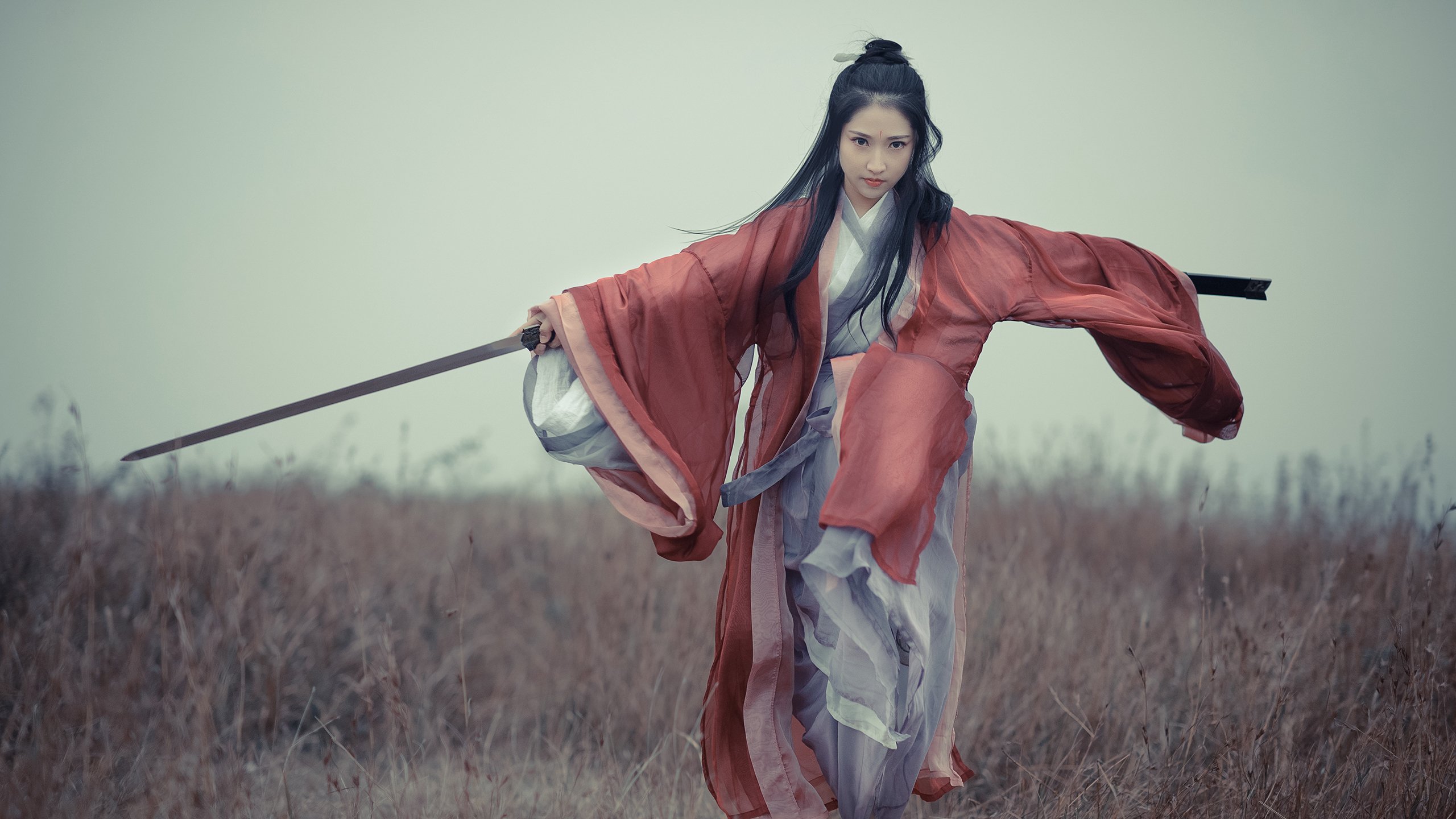 九游娱乐(jiuyou)官网-后防站位间距是否决定高空球防守稳定性，后防准备姿势